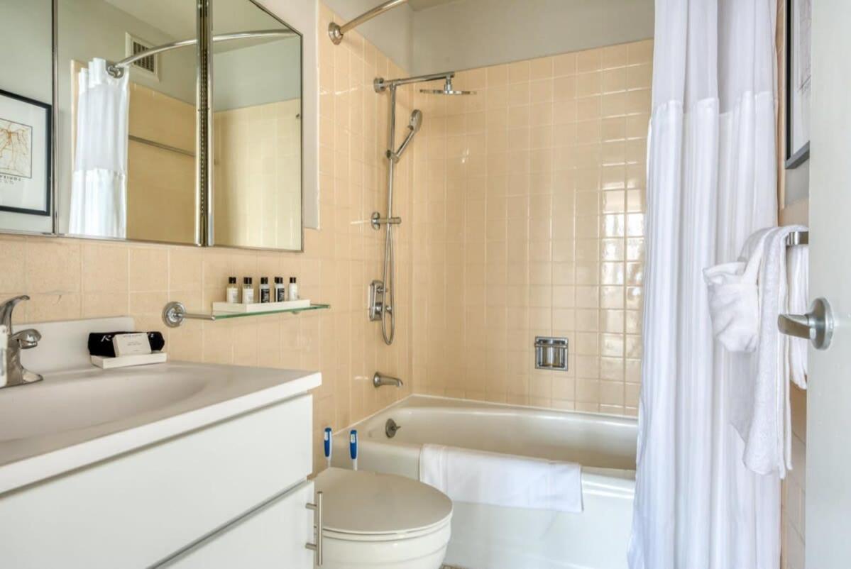 Cozysuites 800 Tower 1br With Gym! 15 Louisville