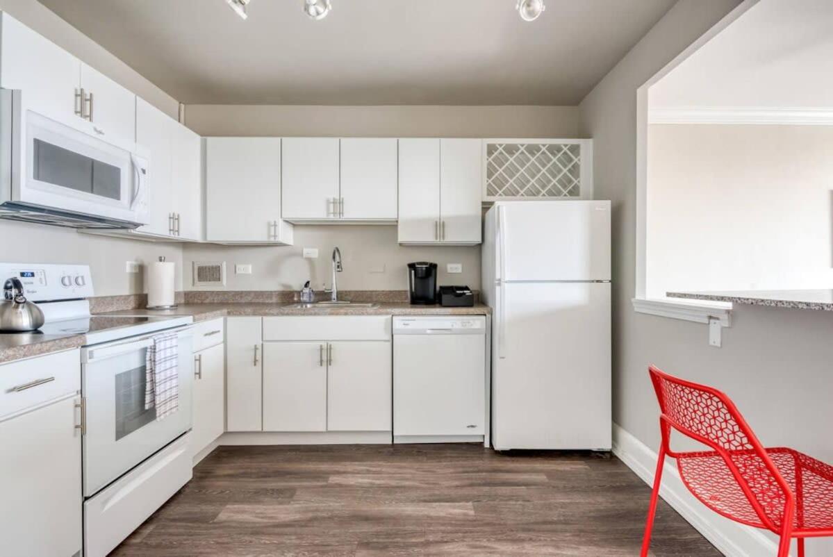 Cozysuites 800 Tower 1br With Gym! 15 Apartment