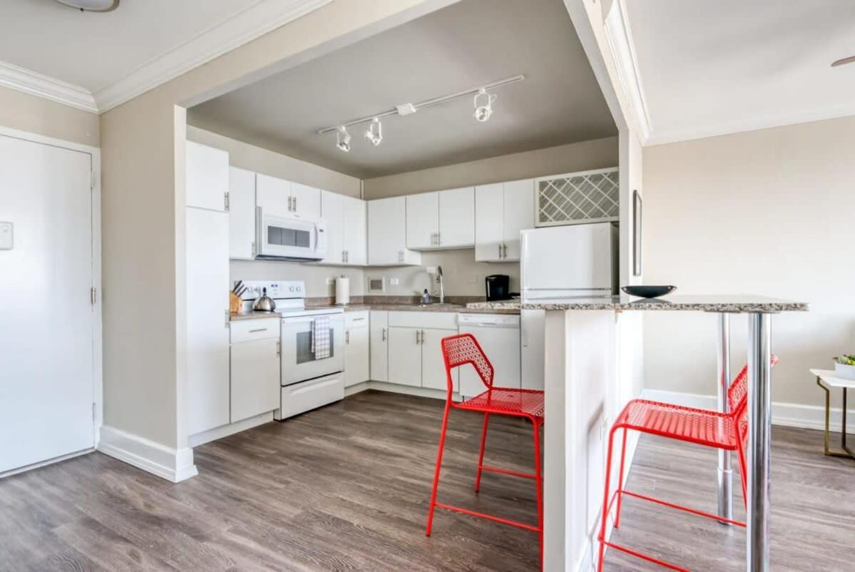 Cozysuites 800 Tower 1br With Gym! 15 *